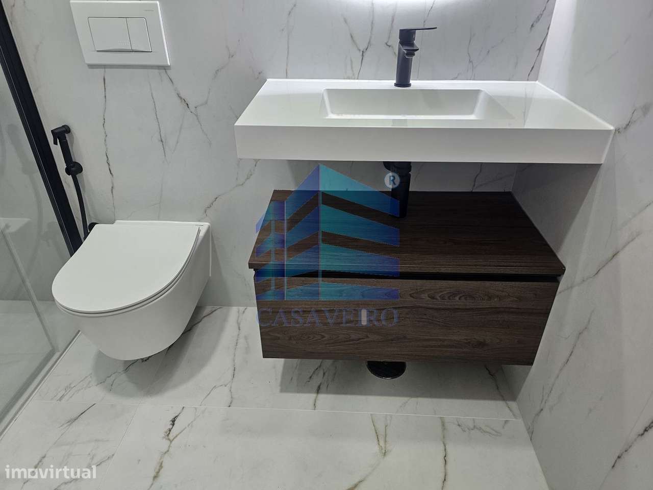Apartamento T3 com 2 Lugares de Garagem São Bernardo-21