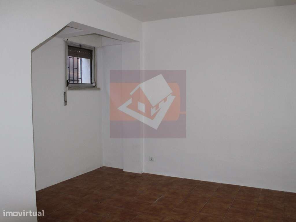 Apartamento T2 em Caneças para arrendamento - Grande imagem: 3/4