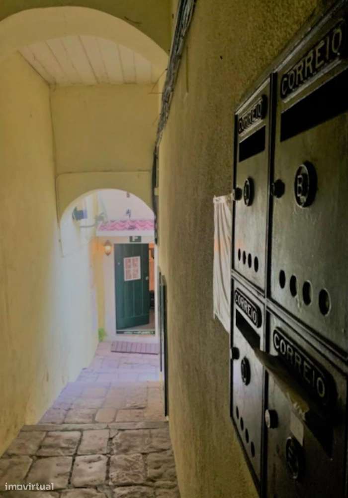 Casa com 2 quartos - localizado em São Bento Lisbon - Grande imagem: 2/6