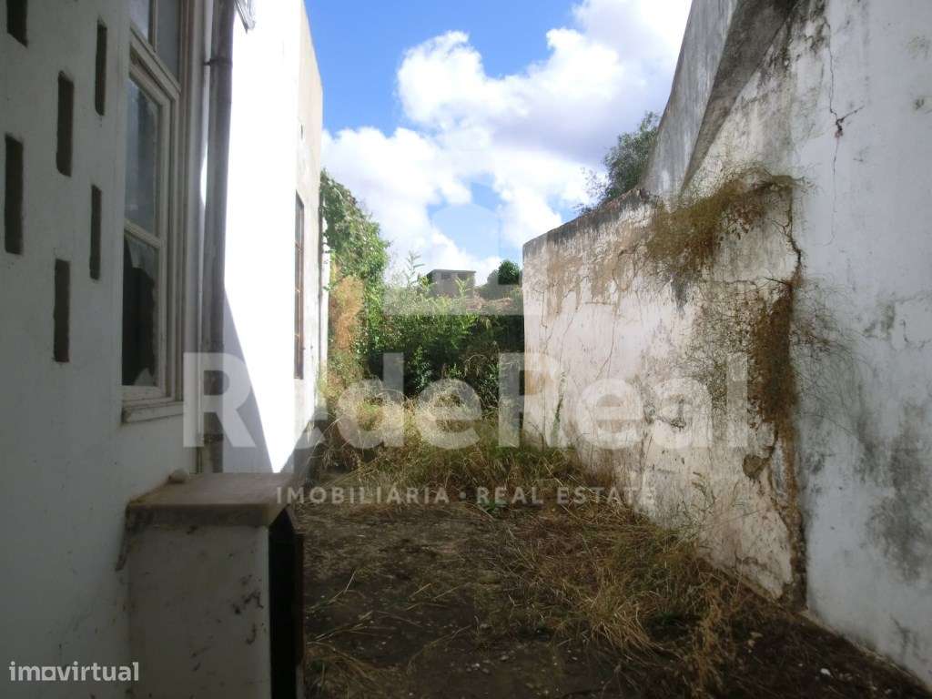 Moradia para Recuperar no Centro de Salir - 410 m² de Construção + ... - Grande imagem: 5/36