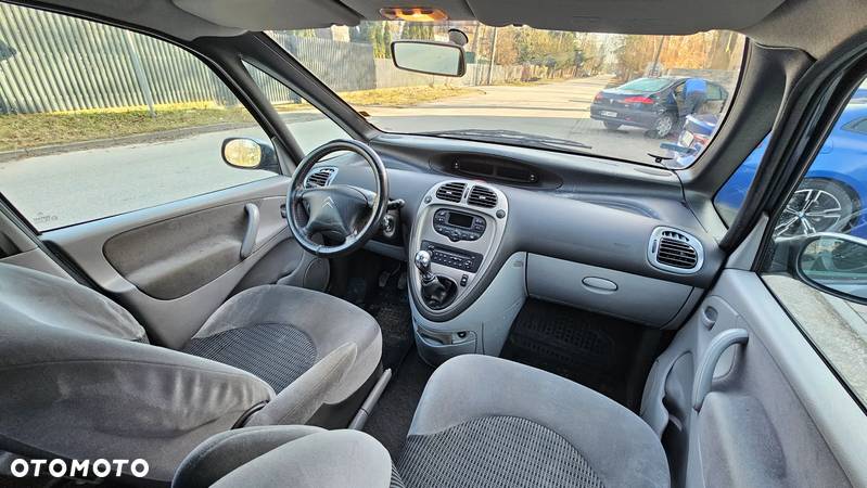 Citroën Xsara Picasso 2.0 HDI Exclusive - 30