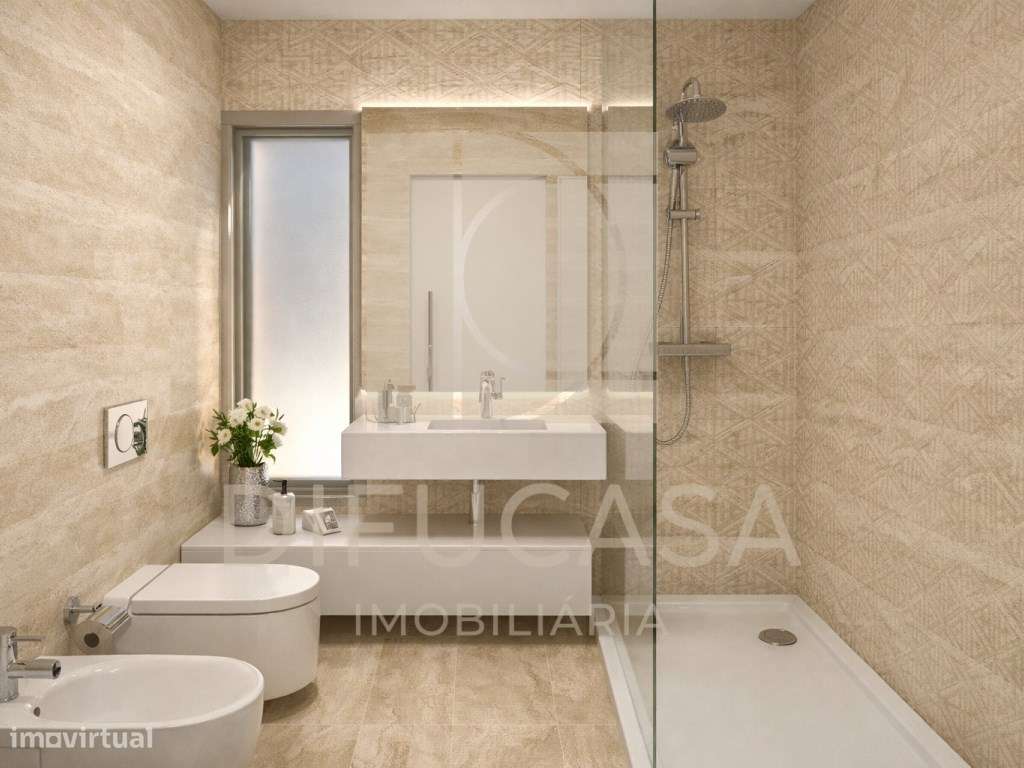 R237_Moradia T4 Piscina 200m2 construção_Centro Fernão Ferro-8