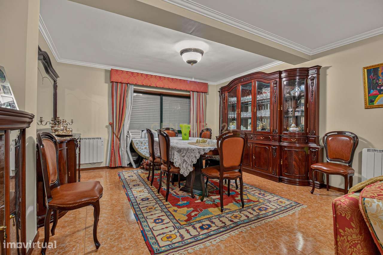 Fantástico APARTAMENTO T3 no #CENTRO de# BRAGANÇA!!!- AVENIDA SÁ CARNE-5
