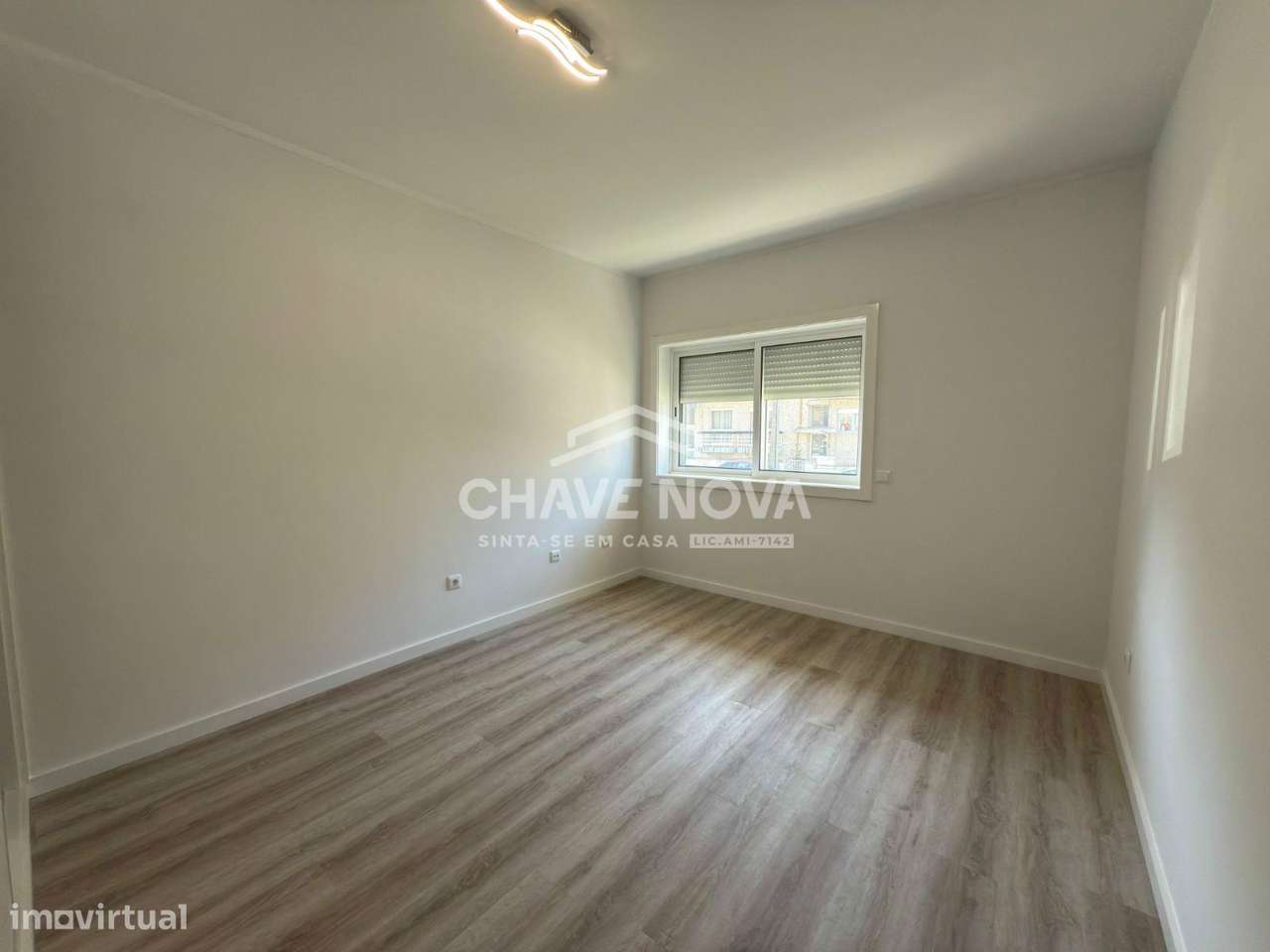 PS - Apartamento T2+1 Renovado c/ Garagem Box em Valadares-15