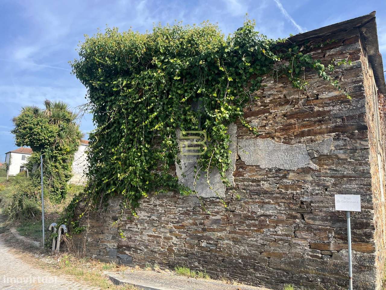 Casa em Xisto para Recuperar em Sobreira – Paredes | 25 min do Porto - Grande imagem: 4/12