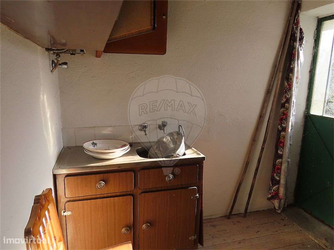 Moradia T2 para venda-7