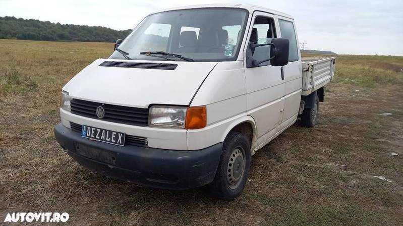 Dezmembrari Volkswagen Transporter T4 DOKA 2.5 TDI ACV - 1