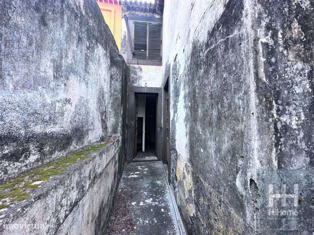 Prédio com projecto para 4 apartamentos no centro do Funchal-23