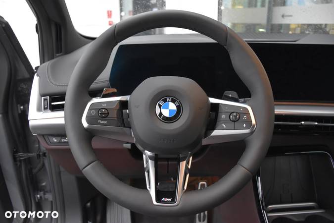 BMW Seria 2 220i mHEV - 12