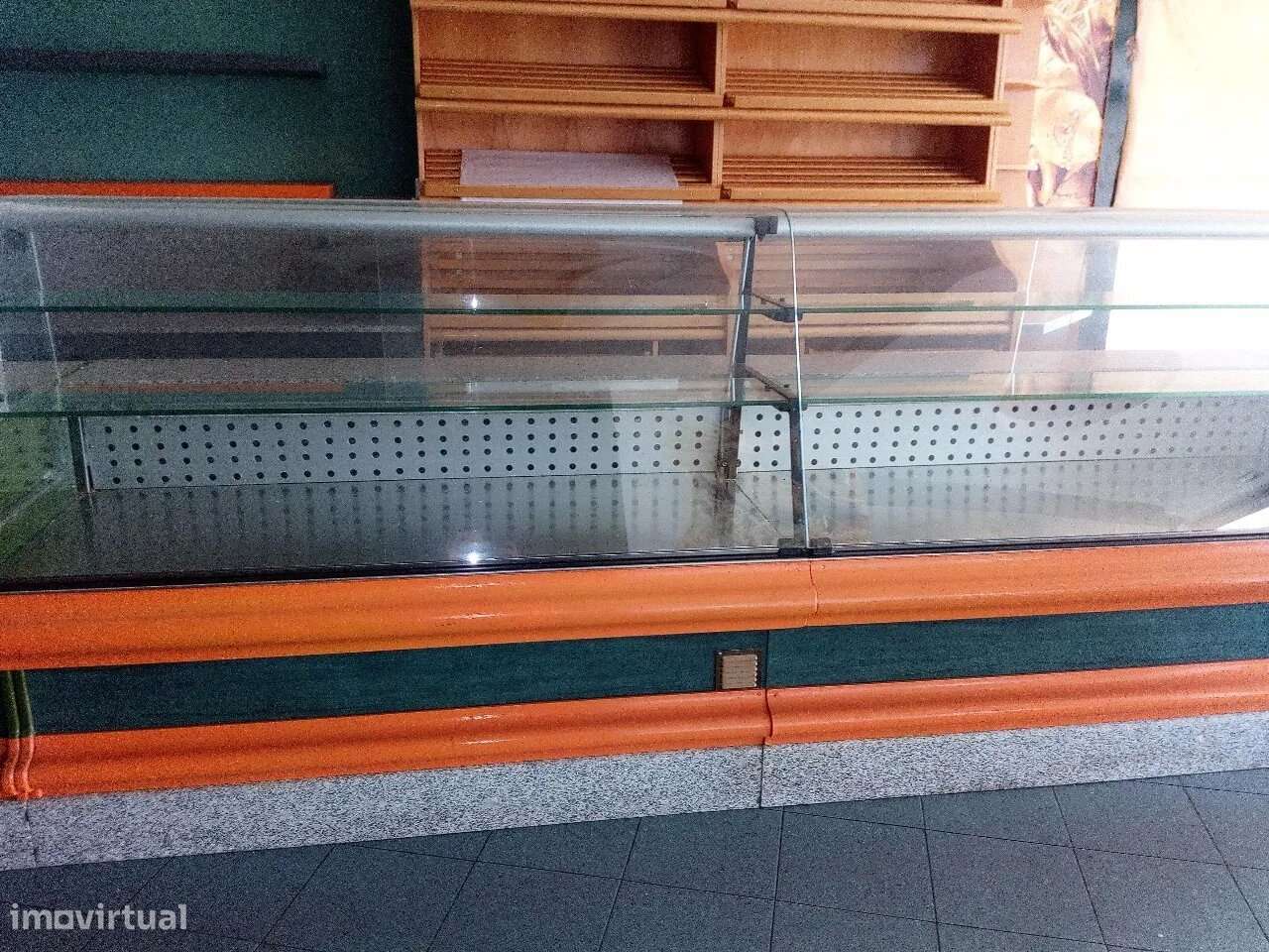 Padaria/Confeitaria/Cafetaria para arrendamento em Vila de Cucujães - Grande imagem: 3/4