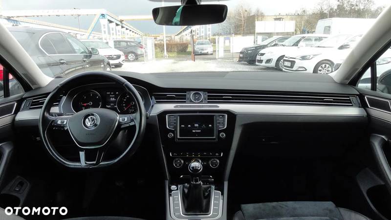 Volkswagen Passat Variant 2.0 TDI SCR Comfortline - 7