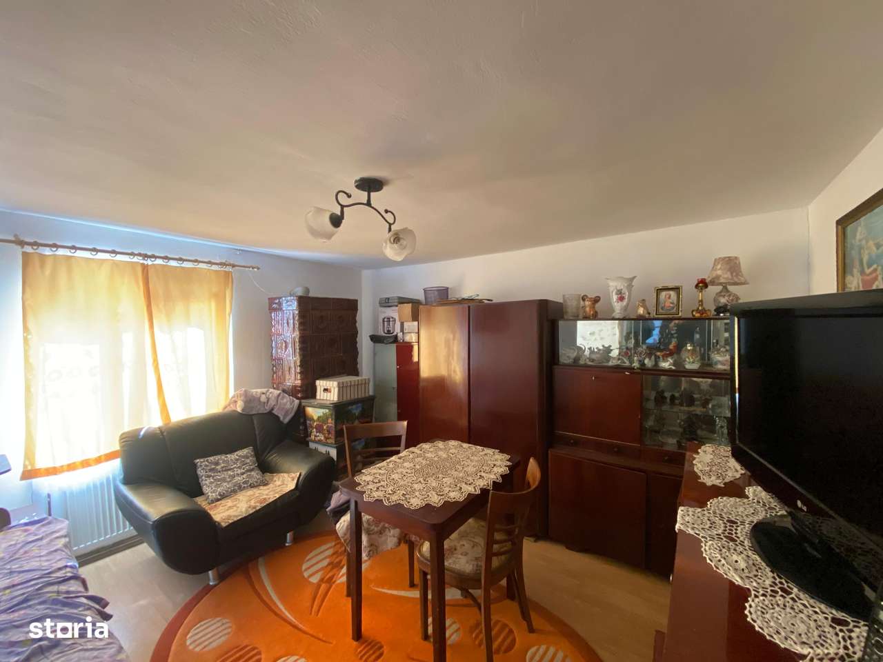 Casa spatioasa de vanzare in Mehala – 4 camere + garaj si terasa - Imagine principală: 4/10