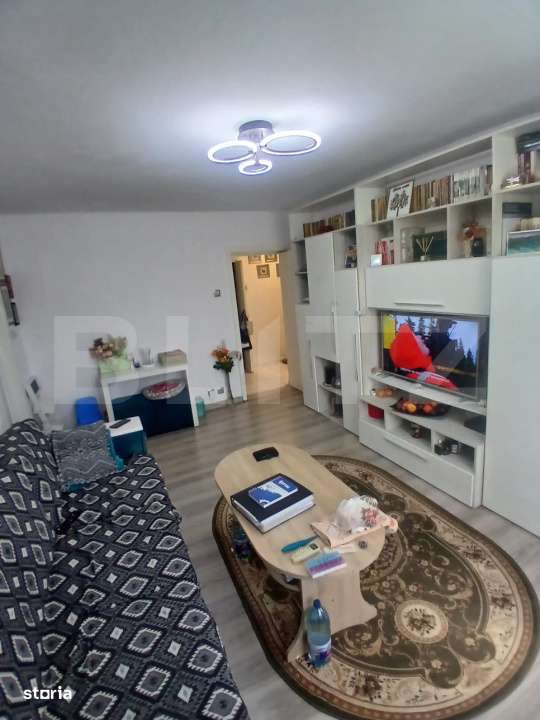 Aprtament de vanzare, cu 3 camere, zona Podul Ros - Imagine principală: 4/19