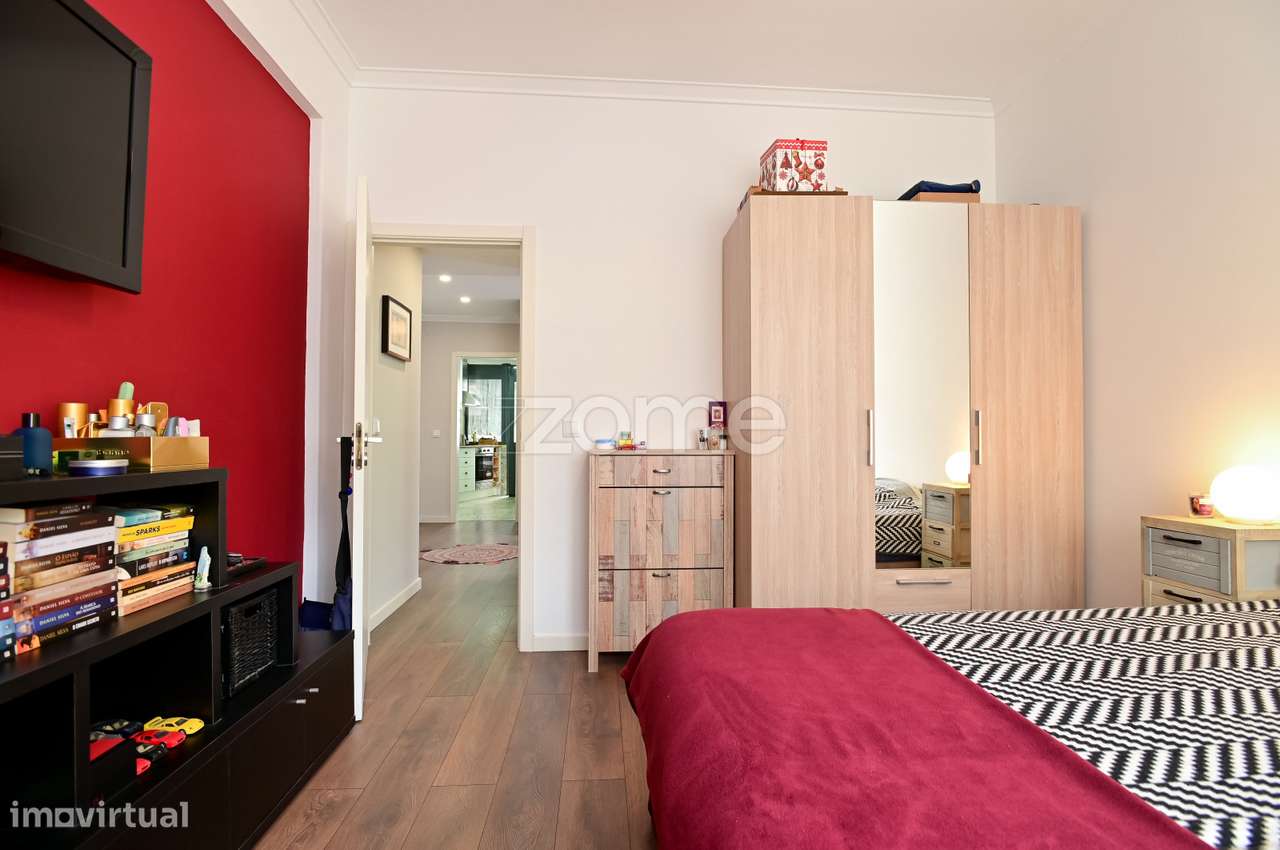 T1 totalmente renovado c/ terraço - 5 minutos do metro - Grande imagem: 4/18