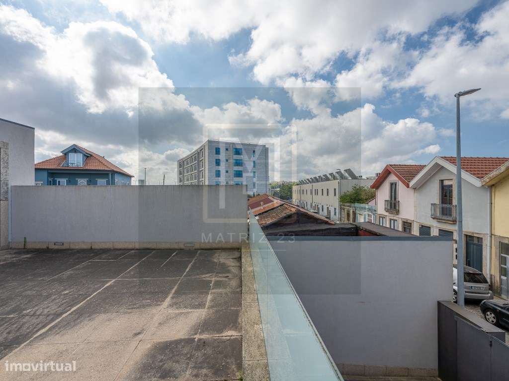 MORADIA T4+1 | 2 TERRAÇOS | LOGRADOURO | GARAGEM | PORTO-38