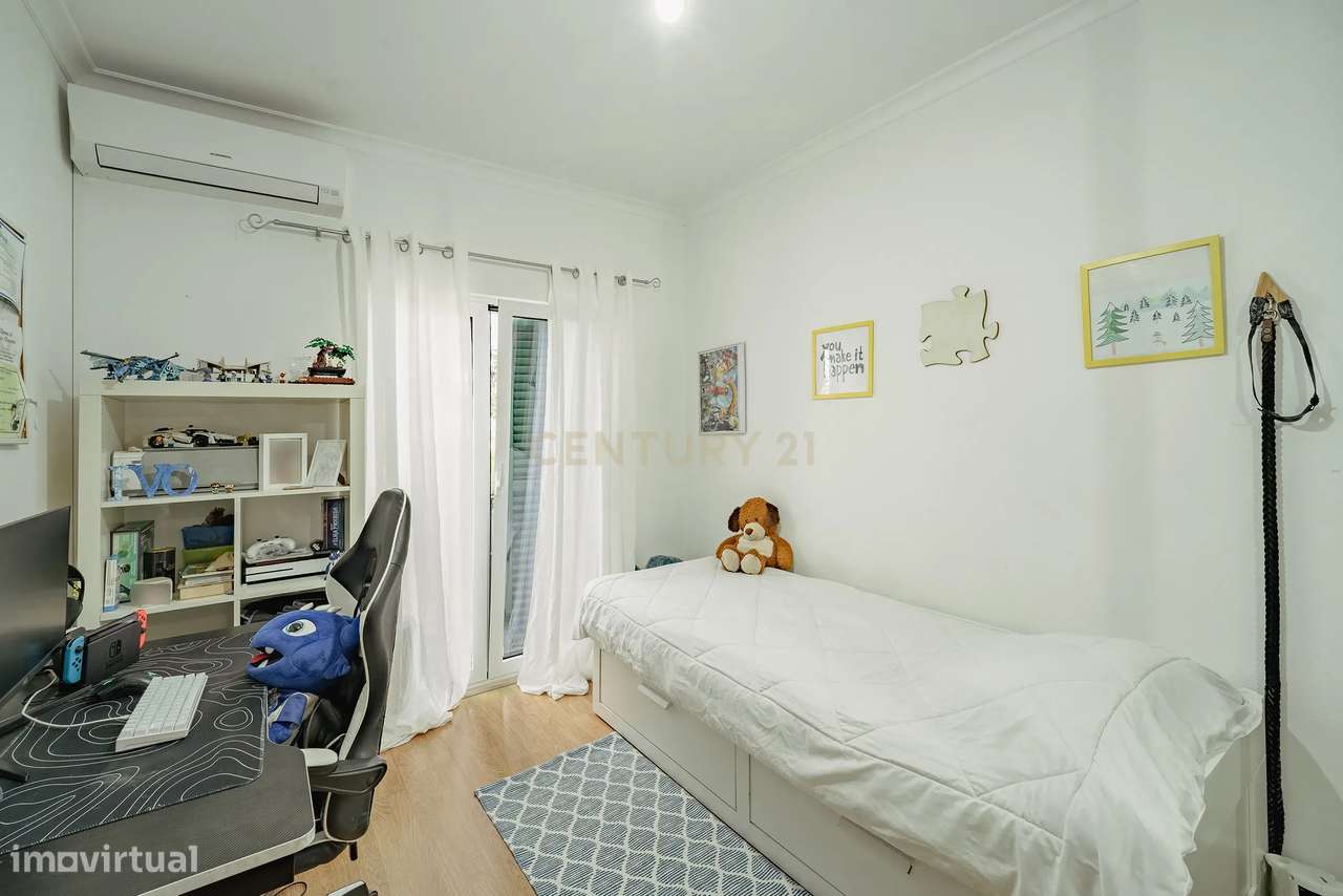 Moradia T3 - Quinta do Conde-47