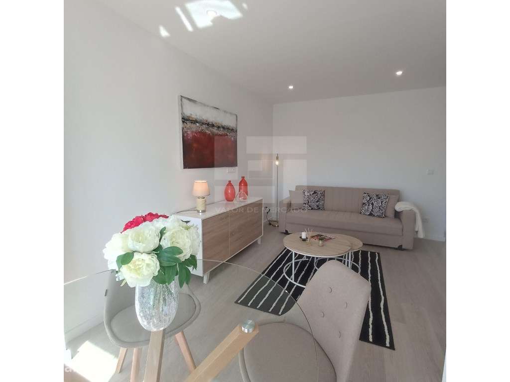 Apartamento t3 à venda na Avenida do Uruguai, BENFICA - Grande imagem: 4/21