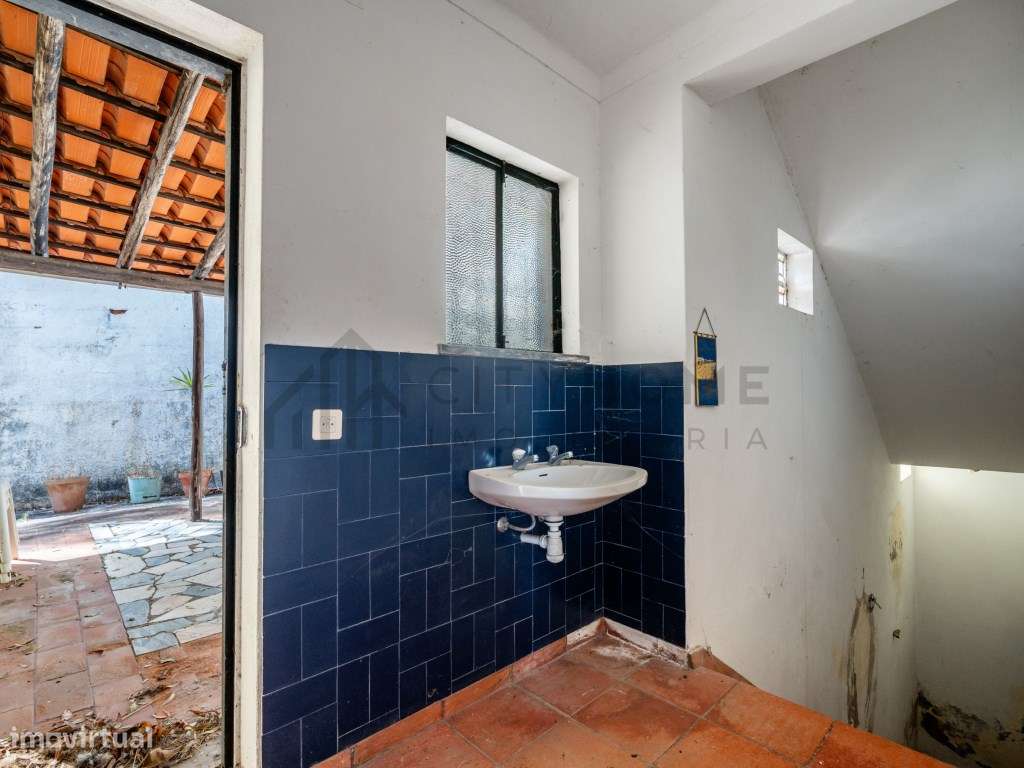 Moradia T4 isolada com terreno de grande dimensão entre Portimão e ...-14