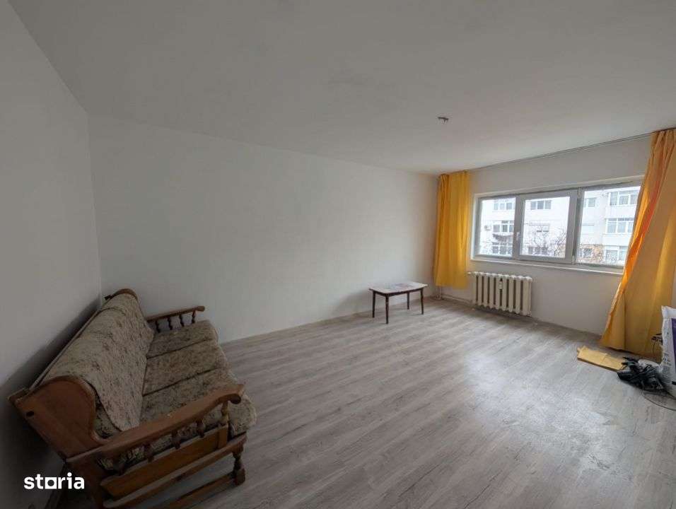 Zona Nord- bloc din 1986- Ap. 2 camere decomandate, etaj intermediar-1