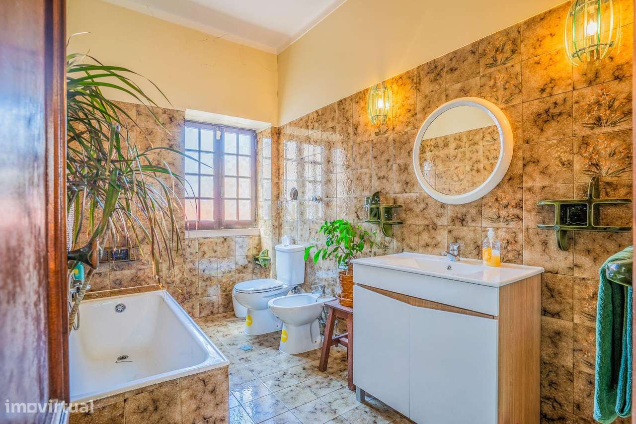 Moradia no Centro das Gaeiras. Uma casa única.-19