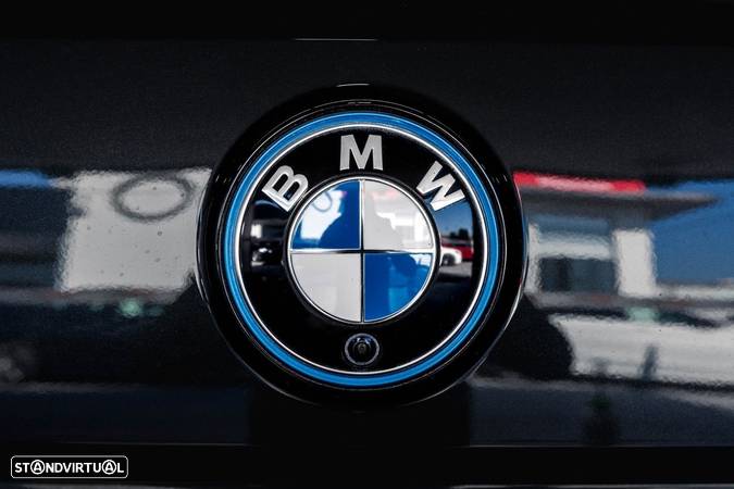 BMW iX xDrive 40 Pack Desportivo - 41