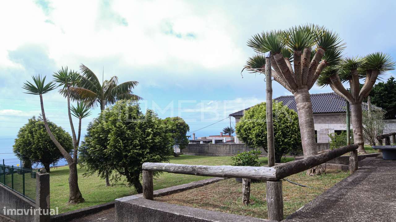 Moradia T3 em Pedra com Vista Mar | 2.800 m² de Terreno-17