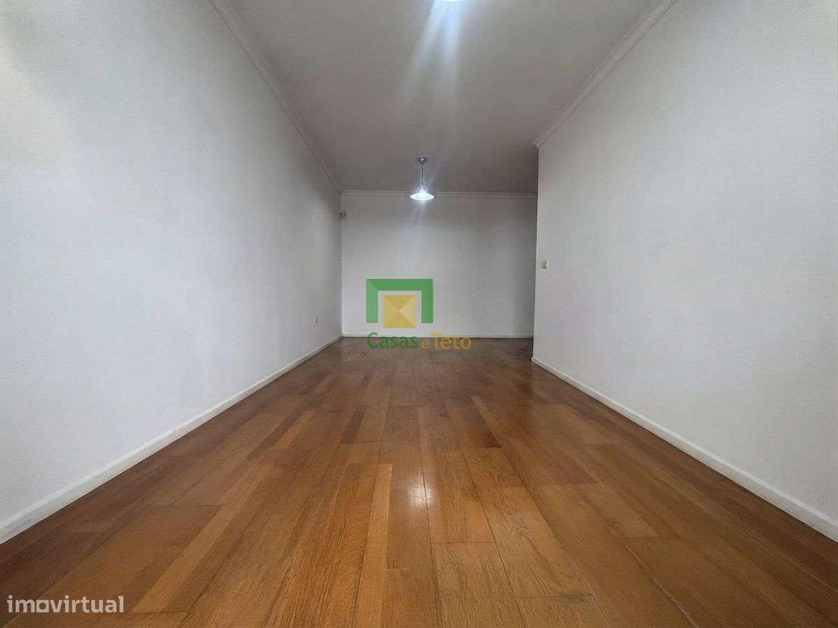 Apartamento T2 Caniço-8