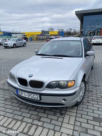 BMW Seria 3 318i - 7