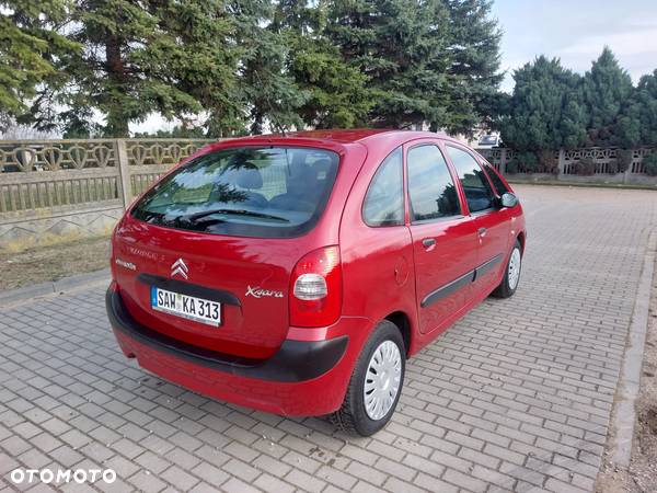 Citroën Xsara Picasso 1.6 SX - 9