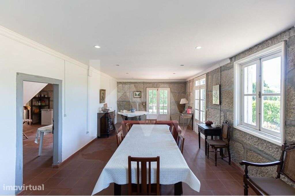 Uma Casa Centenária em Amarante: O Charme do Passado, o Potencial do F - Grande imagem: 2/60