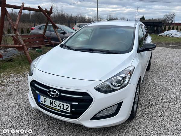 Hyundai I30 blue Kombi 1.6 CRDi Classic Navigation - 5