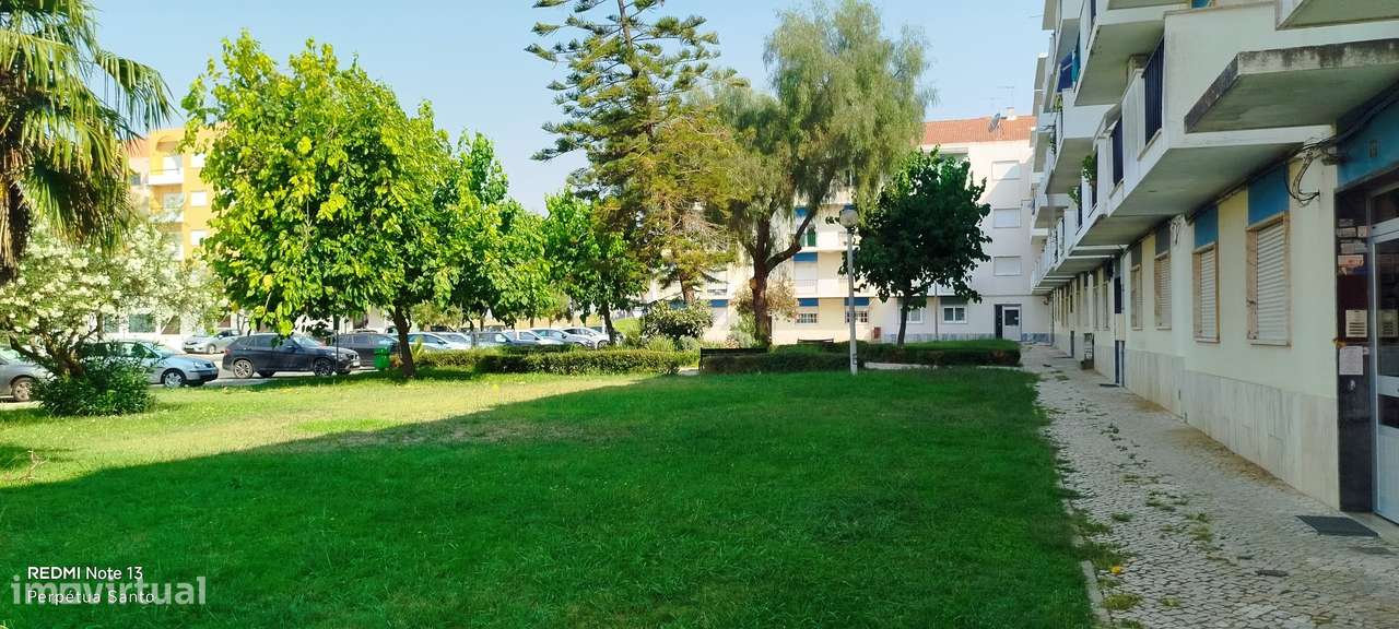 Excelente 3 assoalhadas Amplitude de áreas Luminosidade Marquise Arrec-25