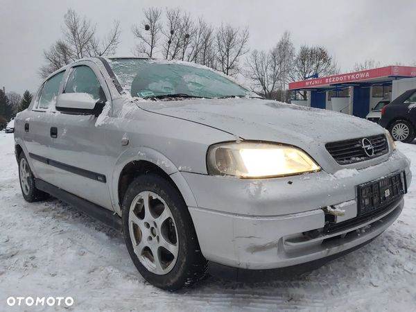 Opel Astra II 2 G Silnik ECOTEC 100KM X16XEL Sedan klapa maska drzwi zderzak chłodnica Z147 Cały na części wszystkie części - 1