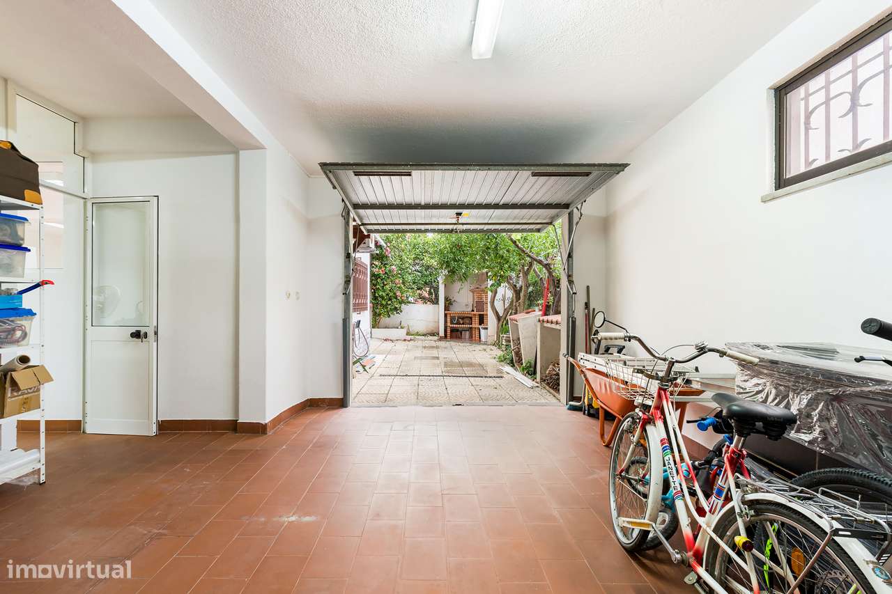 Moradia 4 quartos em Alverca-16