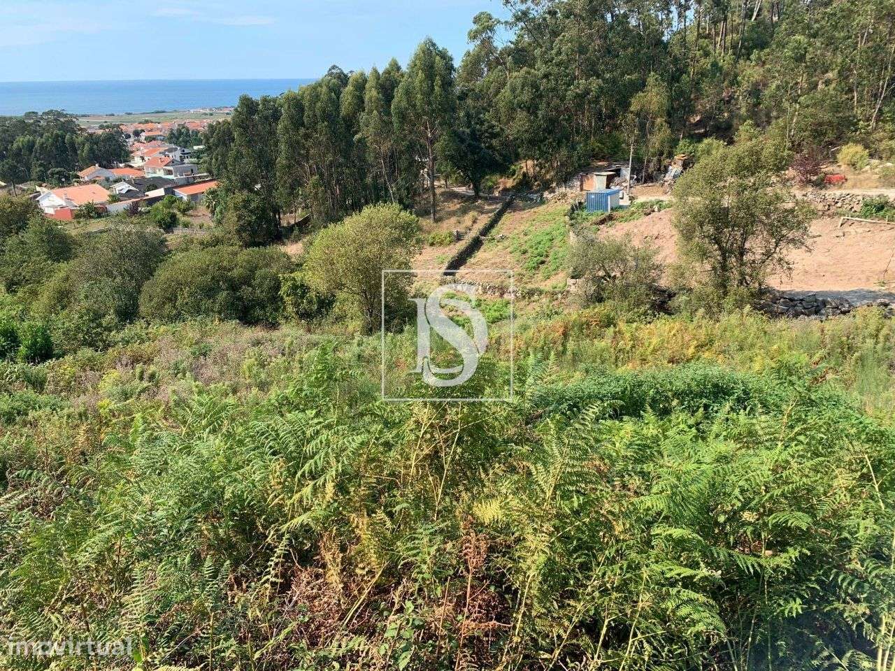 Terreno p/ construção com uma área de 700 m2 - Grande imagem: 5/12
