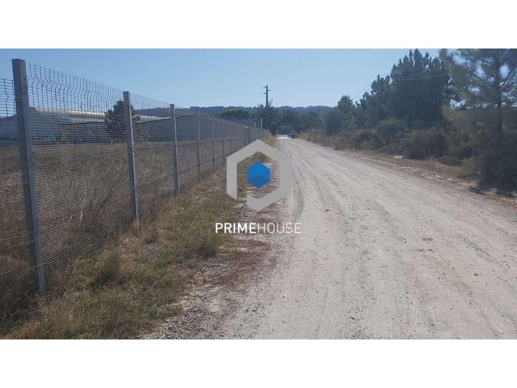 Lote de terreno industrial em Vila Amélia Azeitão - Grande imagem: 3/15