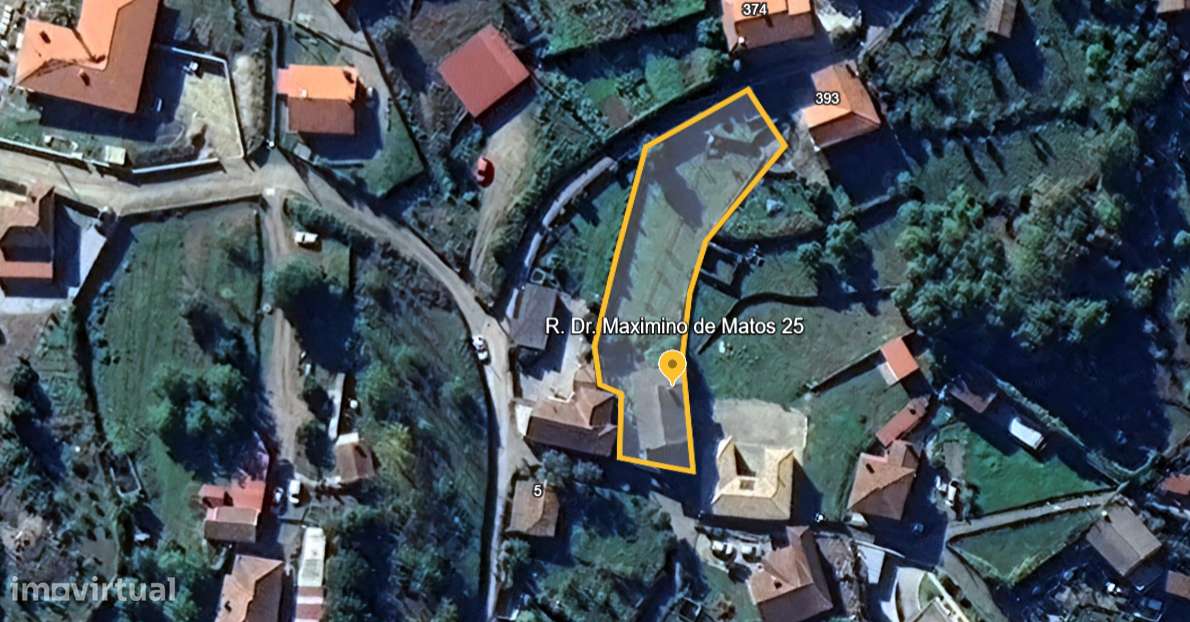 Moradia de 3 pisos com 1000m² de terreno, T3, 2 WC em Serafão, Fafe.-19