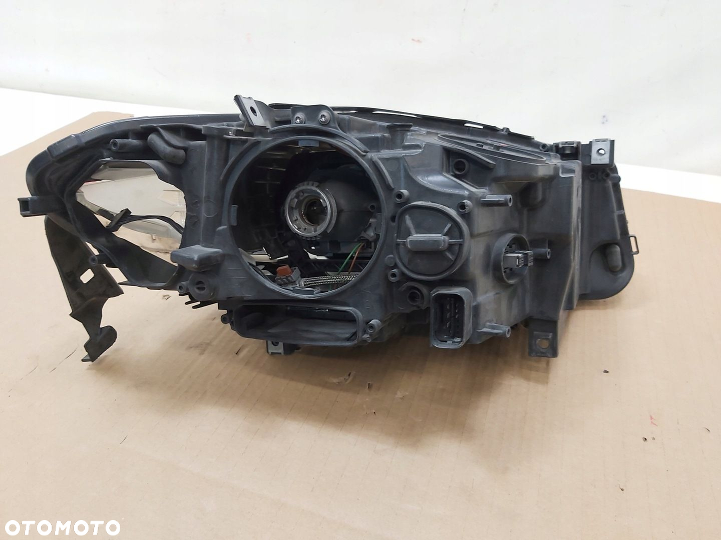 LAMPA PRZÓD PRZEDNIA LEWA BMW SERIA 5 F10 F11 - 8