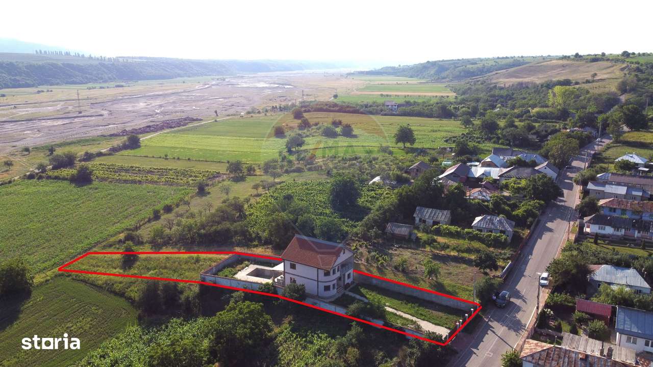 Casă / Vilă in Sat Nou / Panciu - Imagine principală: 3/20