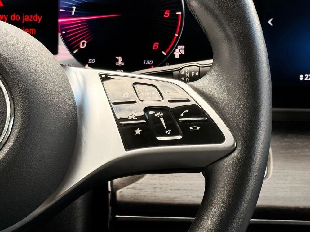 Mercedes Benz Klasa-V 300 D Extralang 4Matic 9G Tronic Avantgarde 2024 — zdjęcie 7