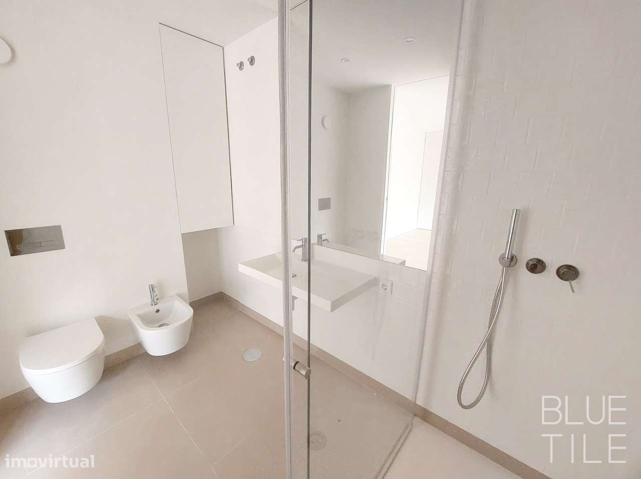 Apartamento T1 - voltado para o parque do Covelo, com lugar de garagem-20