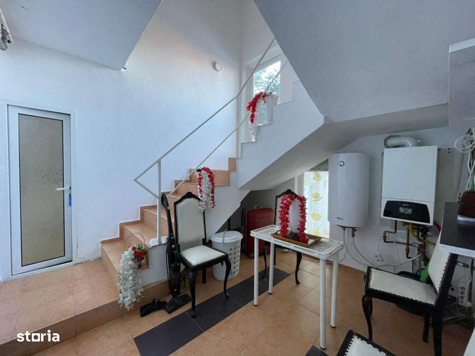 Casa, 400mp, 350 mp curte, centrala proprie, aeroport, Otopeni-5