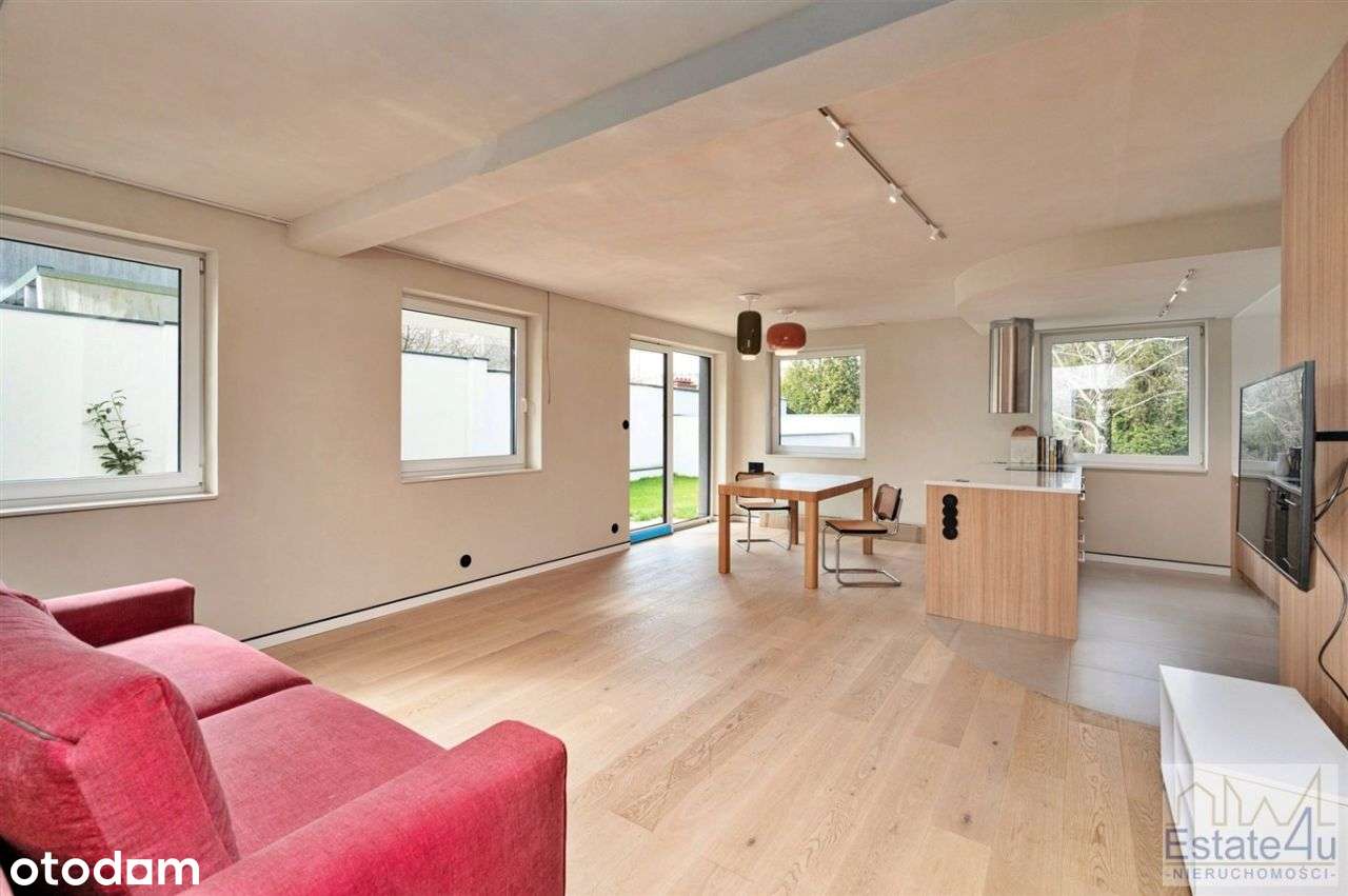 Jak dom, ogród, własny garaż, winda. Przytulne :)-6