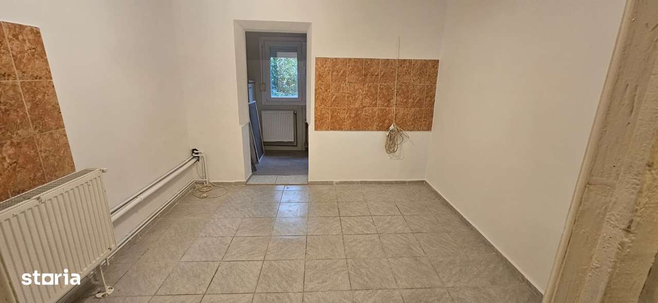 !! 3 Camere..decomandat..Calea Aradului - Imagine principală: 4/5