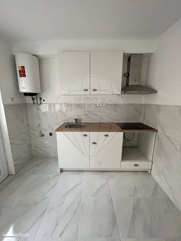 Moradia T9 para venda - Grande imagem: 3/16