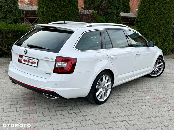 Skoda Octavia Combi 2.0 TDI DSG RS - 5