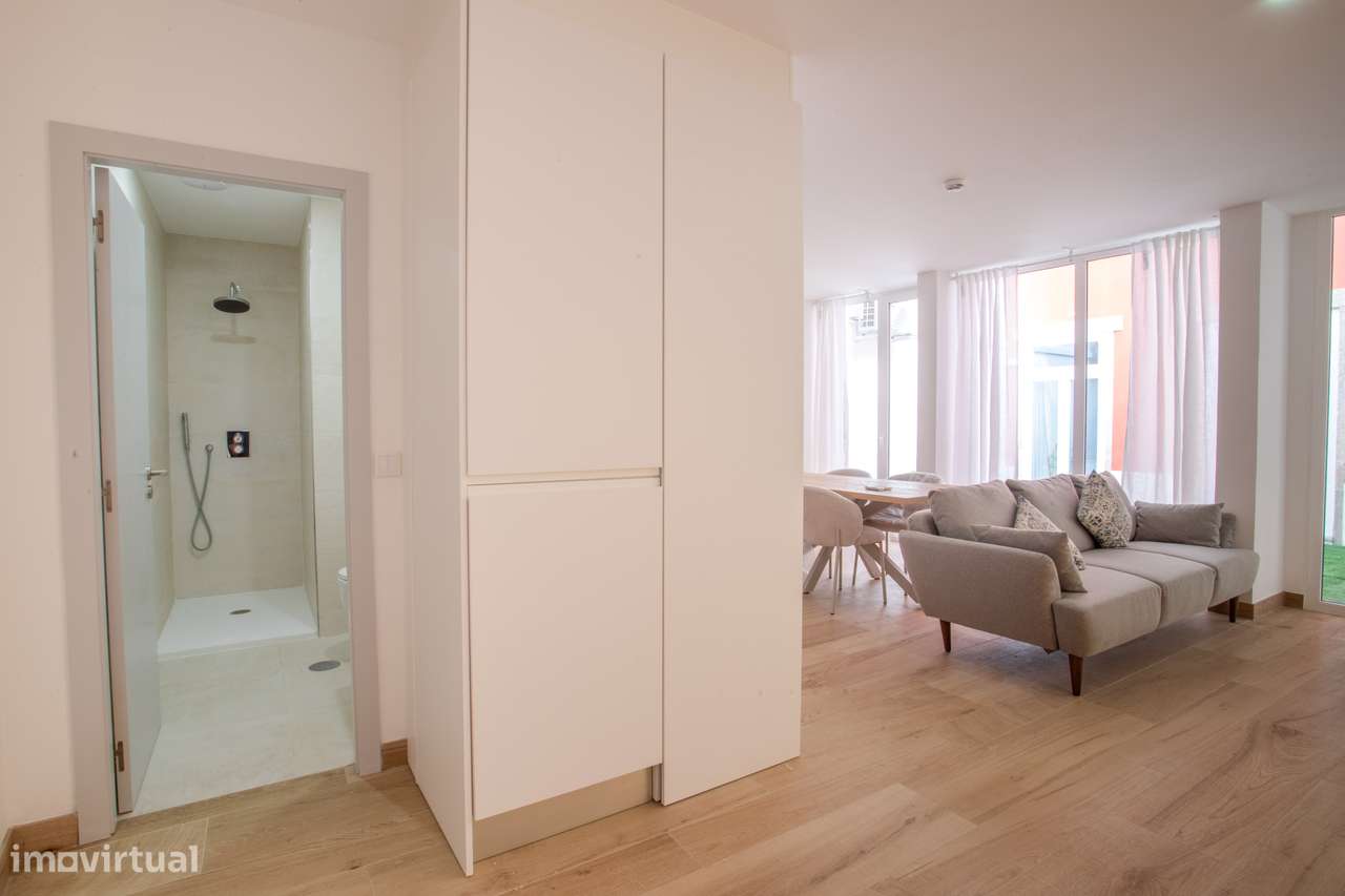 +6% Yield | Luxury Garden T2 no Centro Histórico do Porto – 107m²-8