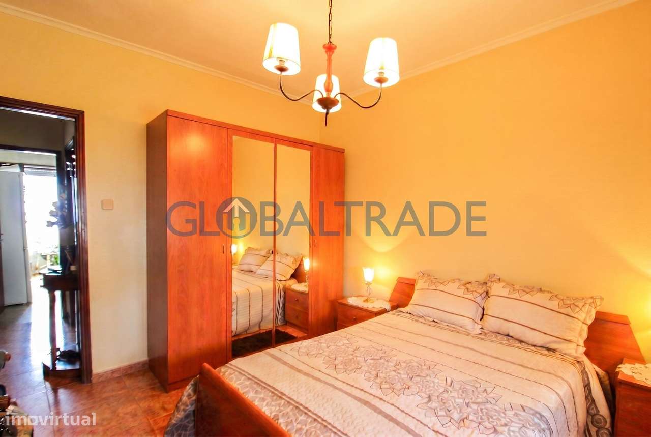Moradia T2 com Terreno de 537m² e Potencial de Duas Habitações – Maia-27