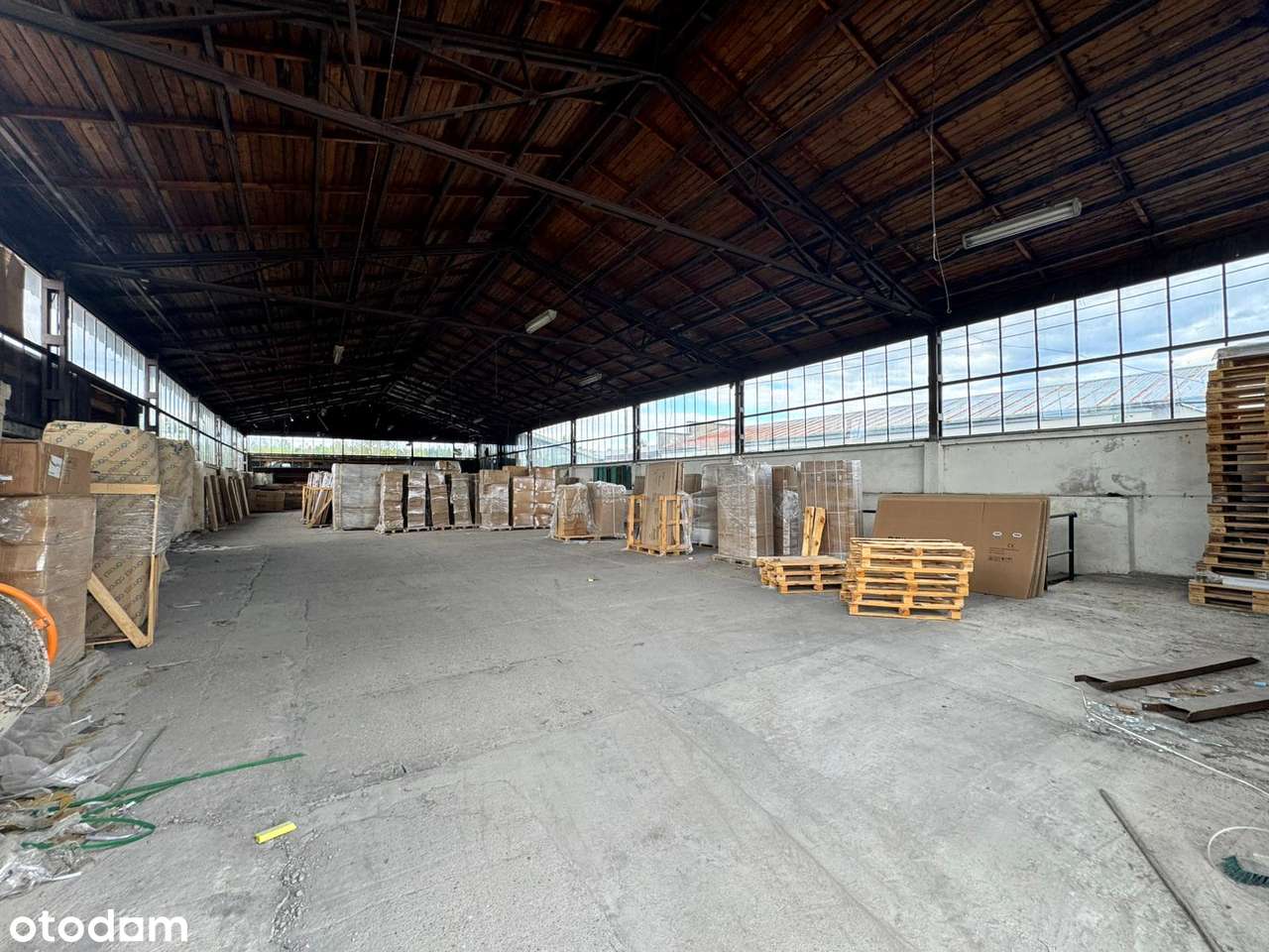 Hale produkcyjne magazynowe zespół budynków 3800 m2 działka 5 Ha-12