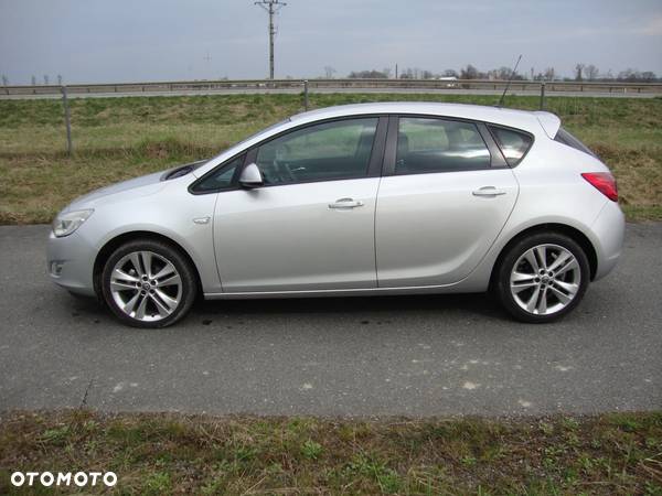 Opel Astra 1.4 Turbo Active - 2